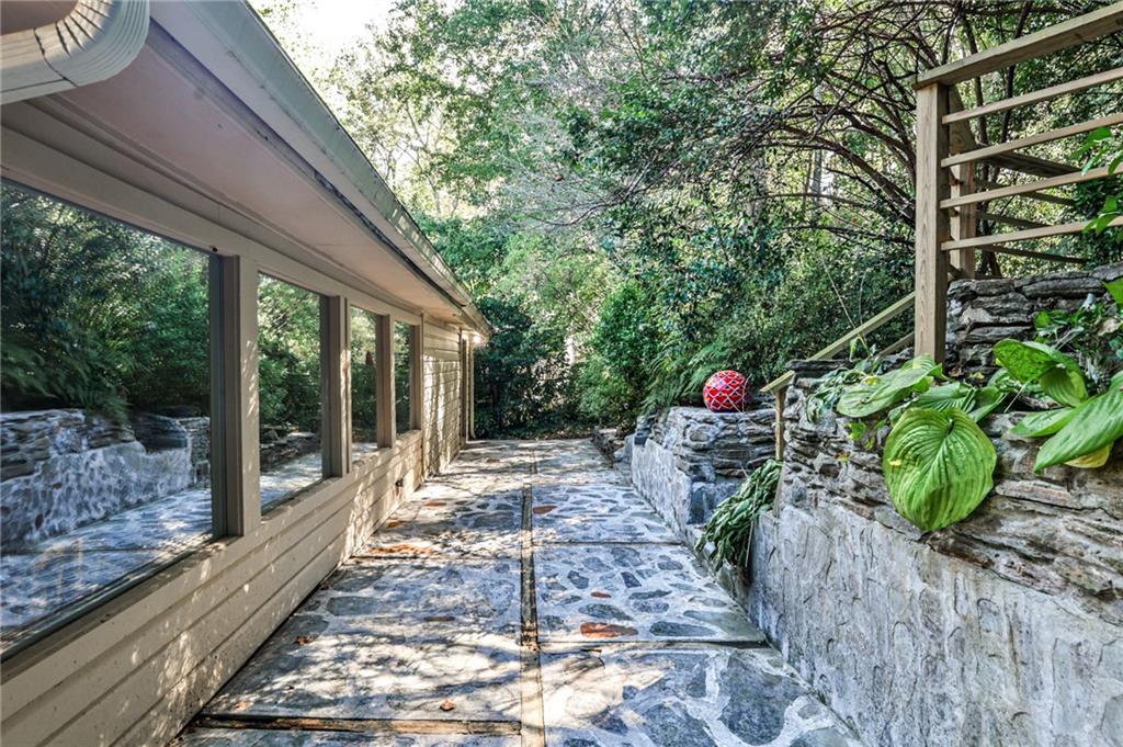 878 Scott Circle Decatur, GA 30033 - Photo 21 of 30 a garden view with a seating space
