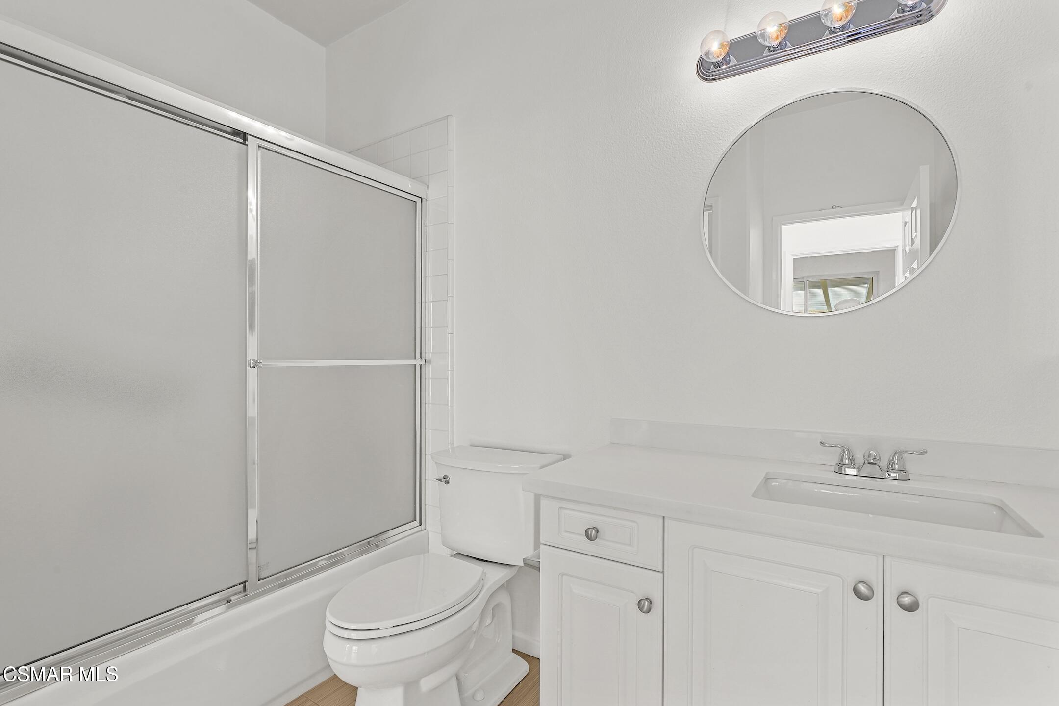 495 Novara Way Oak Park, CA 91377 - Photo 12 of 26 Bath #1