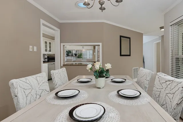 $2,800 | 99 North Deerfoot Circle, The Woodlands, TX 77380