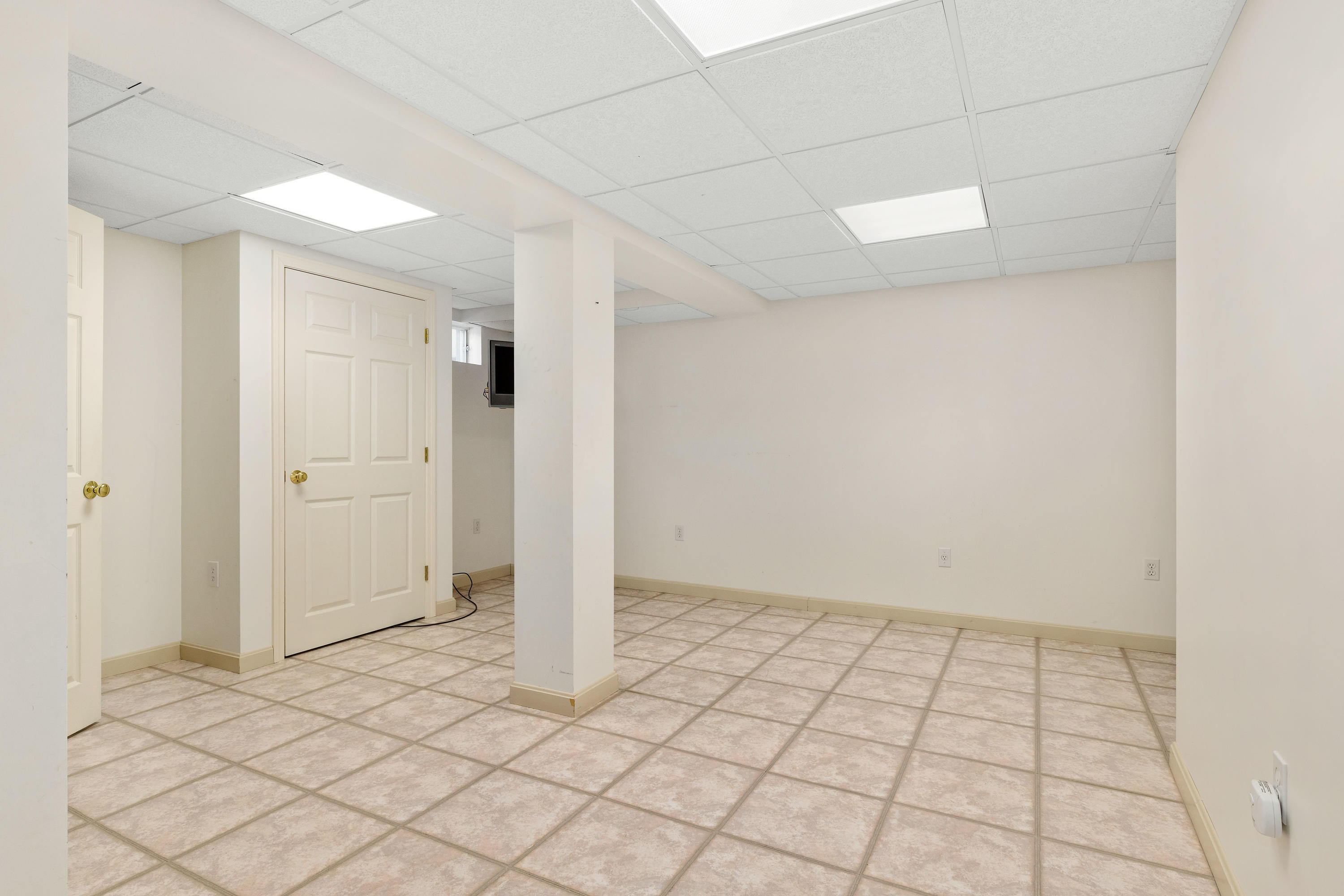 38 Parker Road Osterville, MA 02655 - Photo 48 of 58 a view of an empty room and window