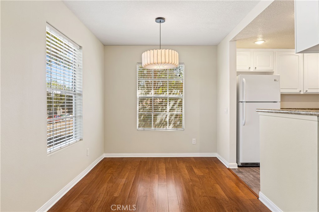 1401 North Greenbrier Road, Unit 202 Long Beach, CA 90815 - Photo 6 of 34 Dinning Area