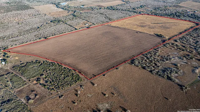 a view of an outdoor space