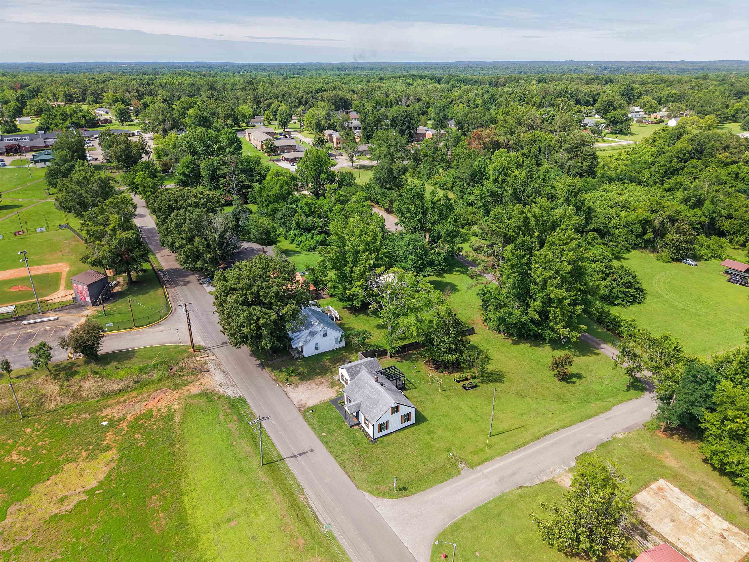 201 Walnut Street Adamsville, TN 38310 - Photo 4 of 26 Aerial view