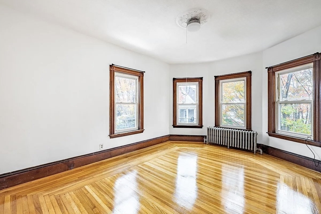 59-61 Glenwood Road, Unit 59 Somerville, MA 02145 - Photo 4 of 31