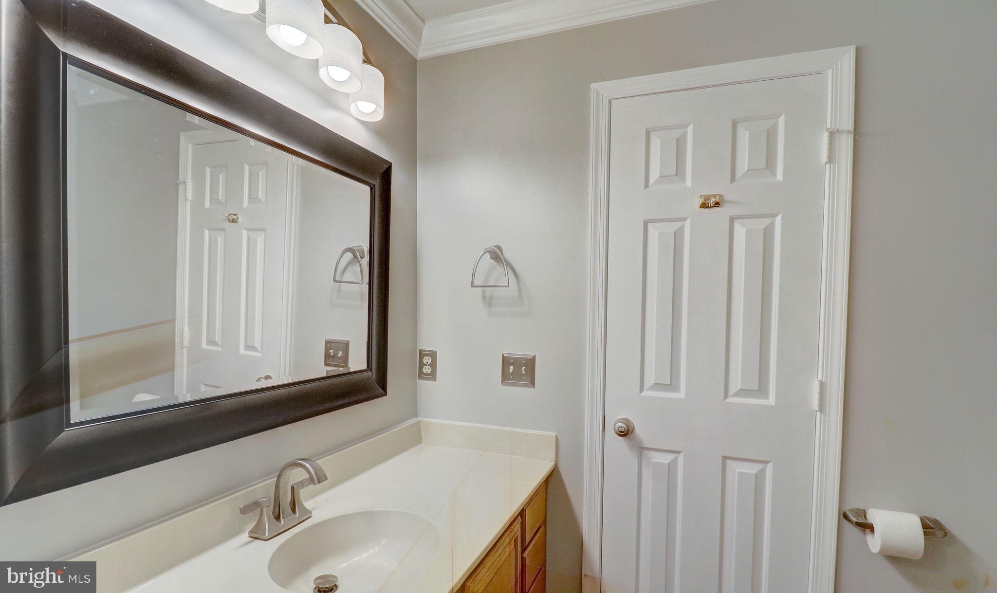2237 Lovedale Lane, Unit 402B Reston, VA 20191 - Photo 22 of 36 Gallery Image 22