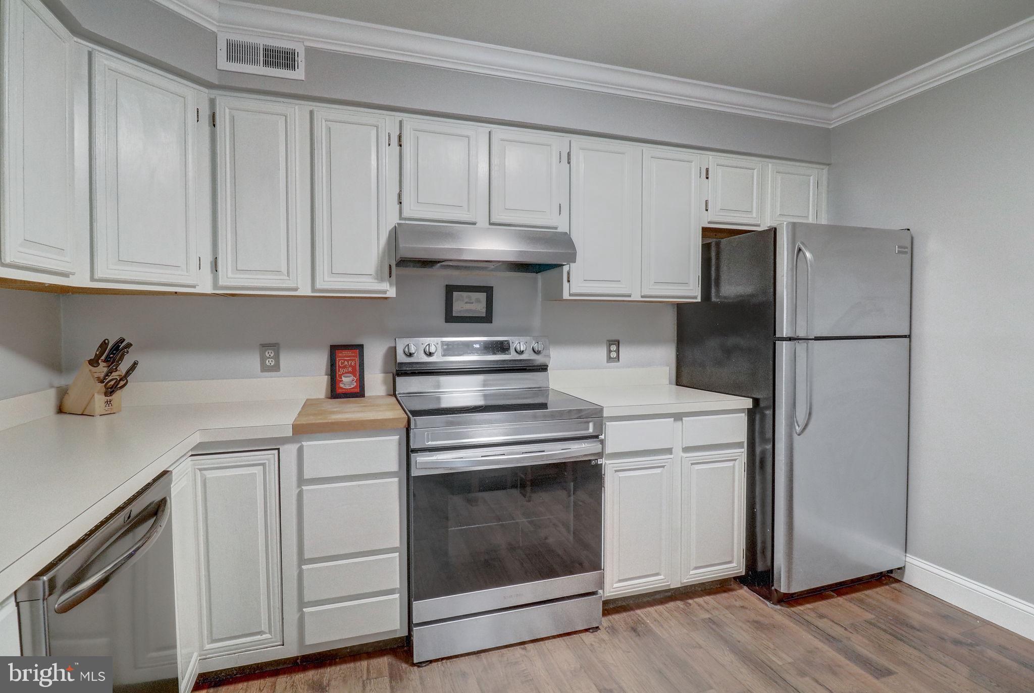 2237 Lovedale Lane, Unit 402B Reston, VA 20191 - Photo 7 of 36 Gallery Image 7