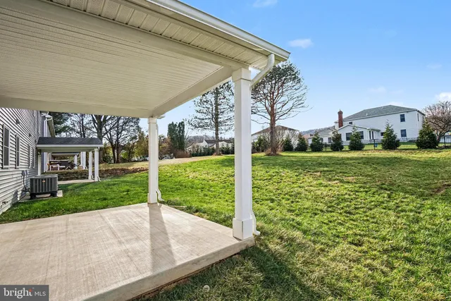 $2,500 | 120 Hart, Hershey, PA 17033