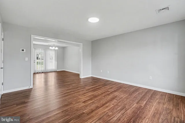 $2,500 | 120 Hart, Hershey, PA 17033