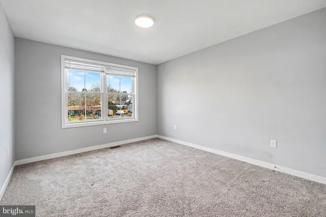 $2,500 | 120 Hart, Hershey, PA 17033