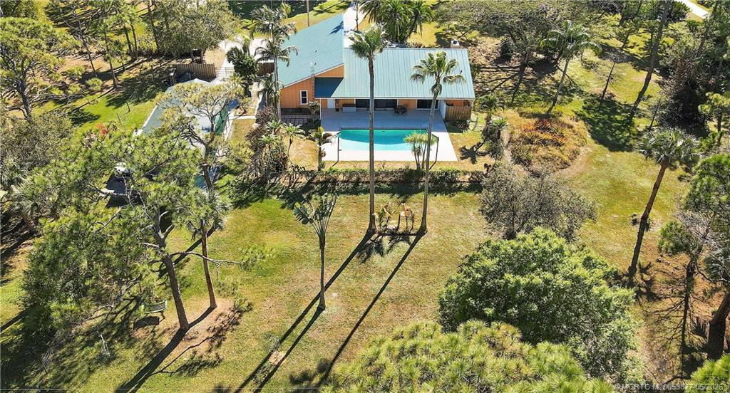 10941 Southwest Hawkview Circle Stuart, FL 34997 - Photo 6 of 36