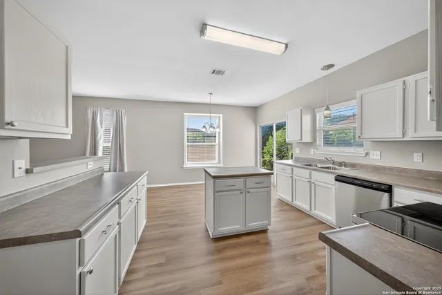 $1,800 | 108 Cirrus Cove, Cibolo, TX 78108