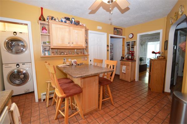 10-12 Parkway Road Stoneham, MA 02180 - Photo 4 of 29 Gallery Image 4