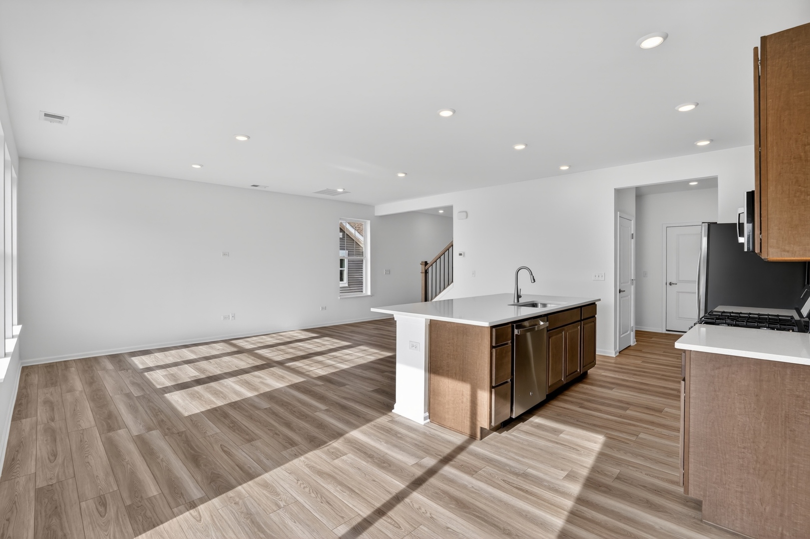 4217 Meadowridge Road Woodstock, IL 60098 - Photo 8 of 23