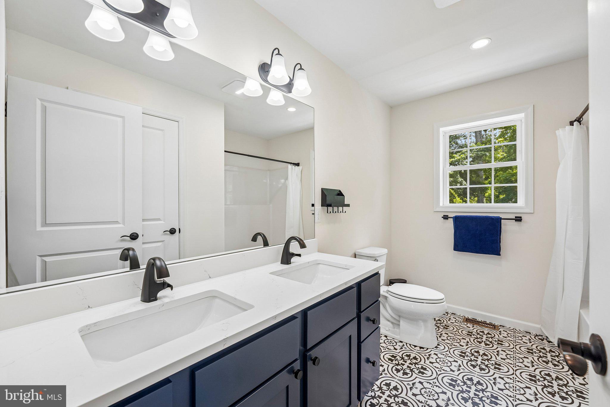 40 Creek Road Phoenixville, PA 19460 - Photo 26 of 59 Primary Bath