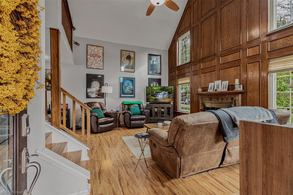 700 Silverstone Lane Irving, TX 75063 - Photo 4 of 28