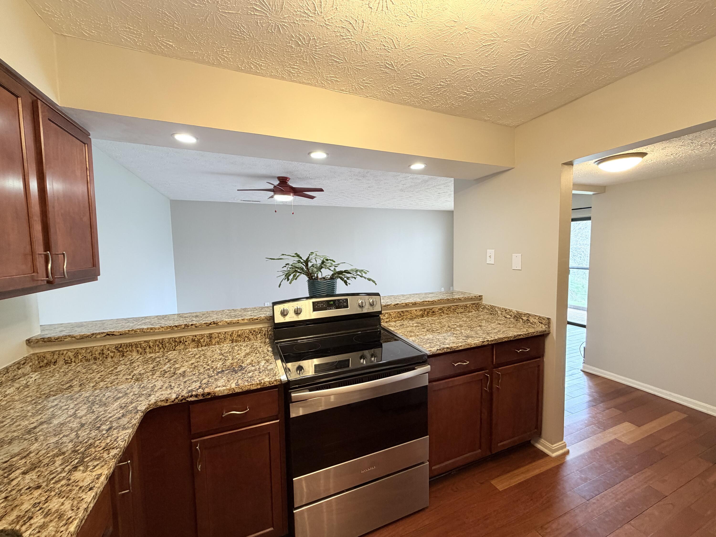 112 Winding Way, Unit E Covington, KY 41011 - Photo 5 of 14