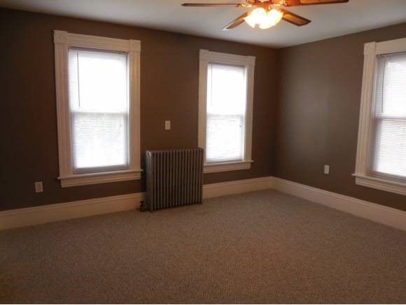 210 Goffstown Road Manchester, NH 03102 - Photo 5 of 18