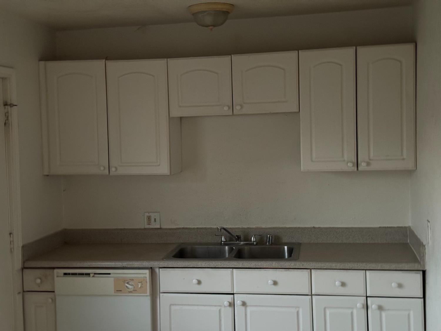 2017 Robert Way Sacramento, CA 95825 - Photo 7 of 16