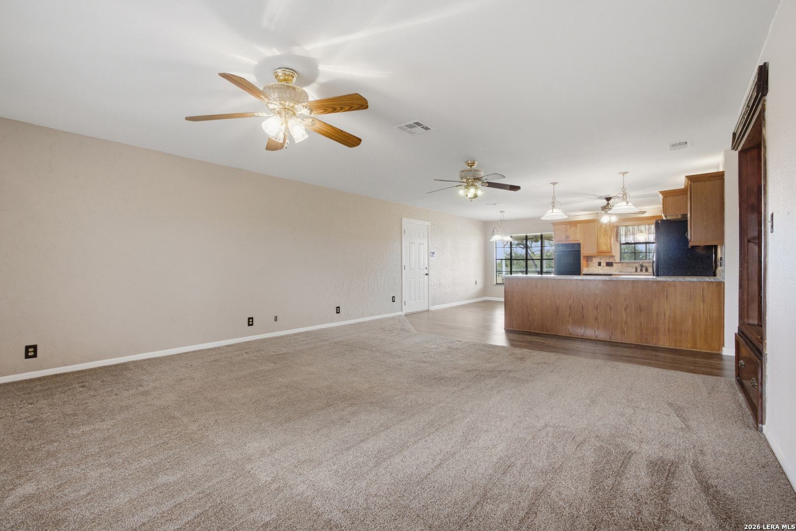 7970 Knowlton Road San Antonio, TX 78263 - Photo 15 of 45