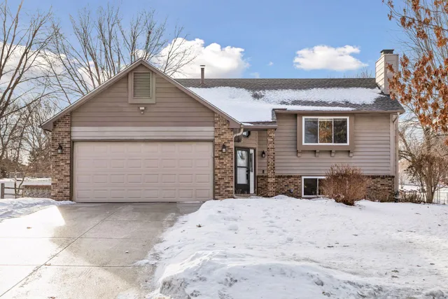 $489,000 | 9524 208th Street West, Lakeville, MN 55044