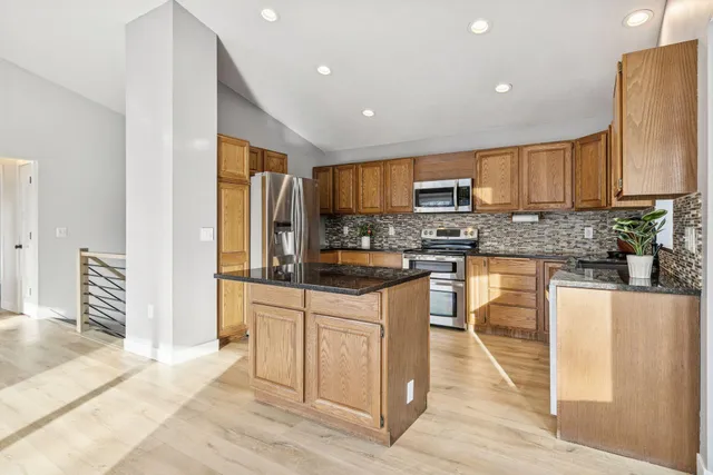 $489,000 | 9524 208th Street West, Lakeville, MN 55044