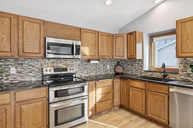 $489,000 | 9524 208th Street West, Lakeville, MN 55044