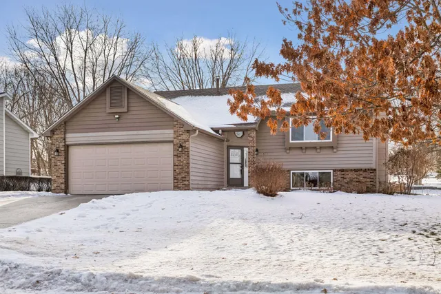 $489,000 | 9524 208th Street West, Lakeville, MN 55044