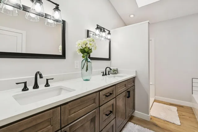 $489,000 | 9524 208th Street West, Lakeville, MN 55044