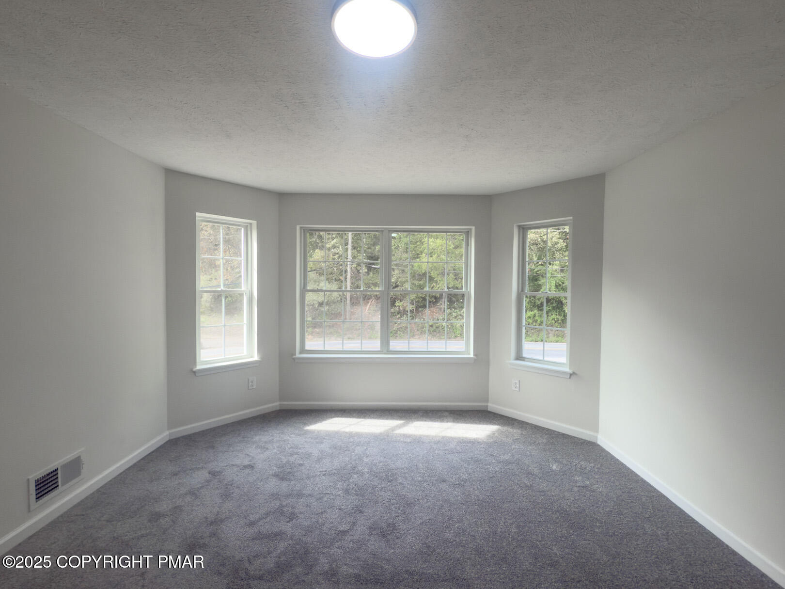 264 Mc Cole Road East Stroudsburg, PA 18302 - Photo 27 of 34 an empty room with windows