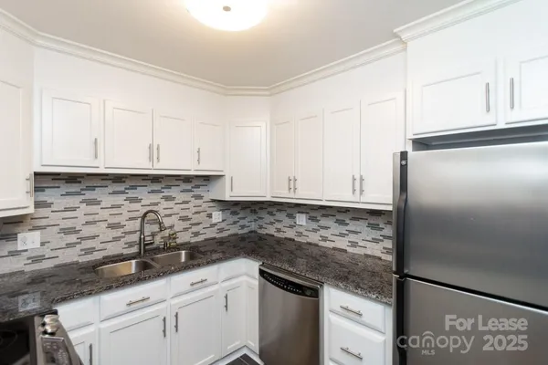 $1,450 | 140 Lake Concord Road Northeast, Unit B4, Concord, NC 28025