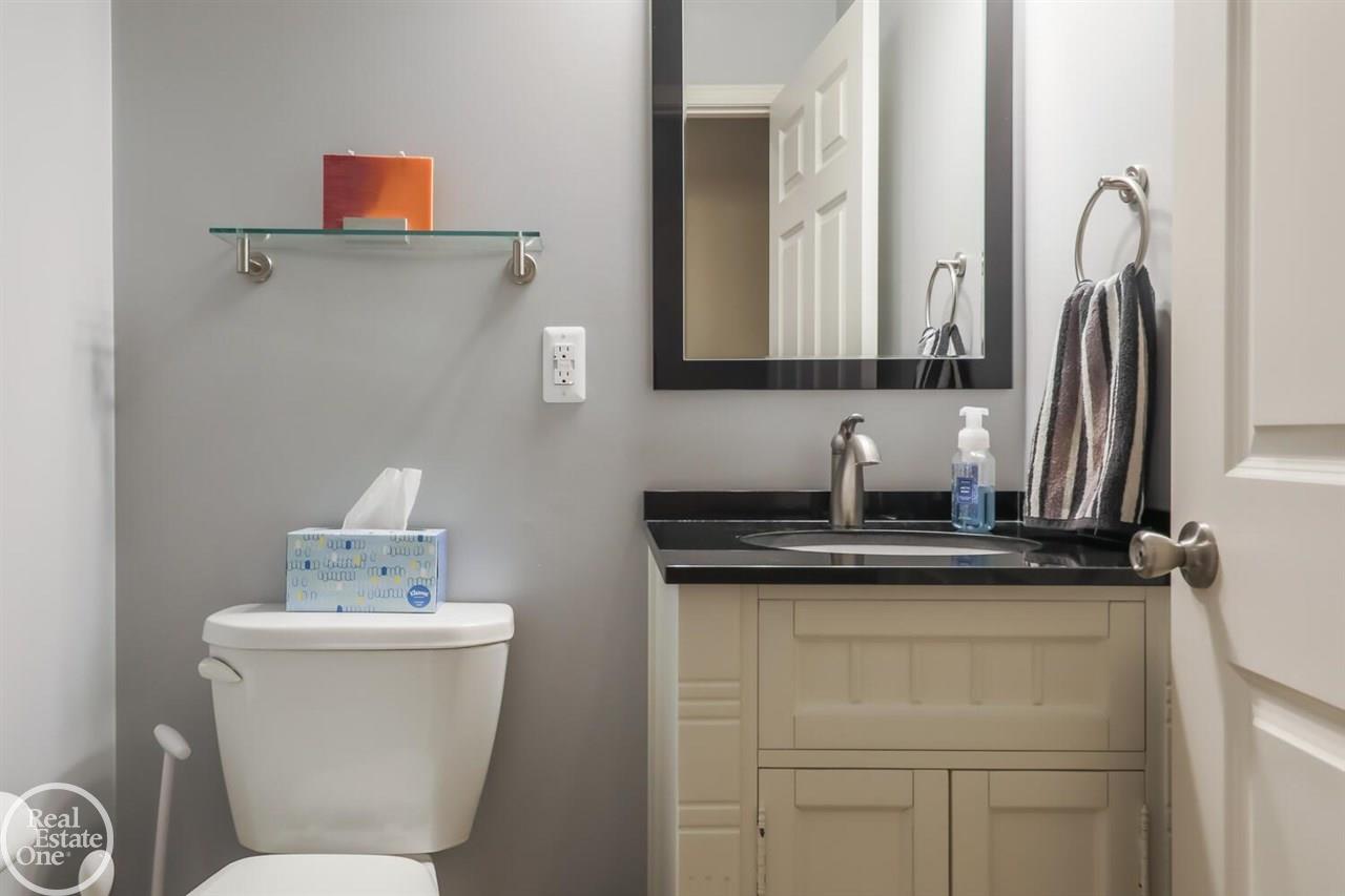 1208 Audubon Road Grosse Pointe, MI 48230 - Photo 23 of 38 50061752-22.JPG