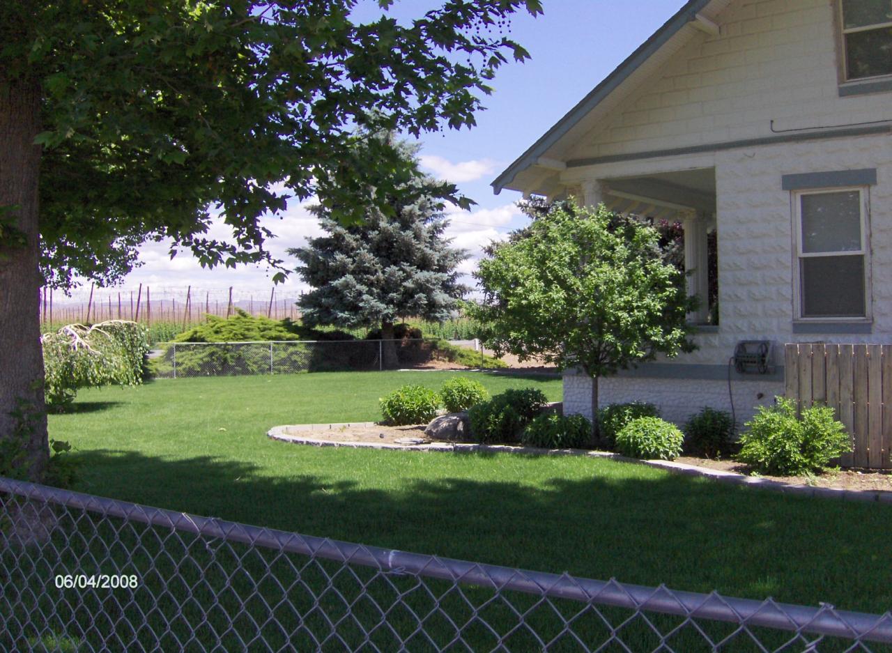3020 Fort Road Toppenish, WA 98948 - Photo 3 of 37 a view of a house with a yard