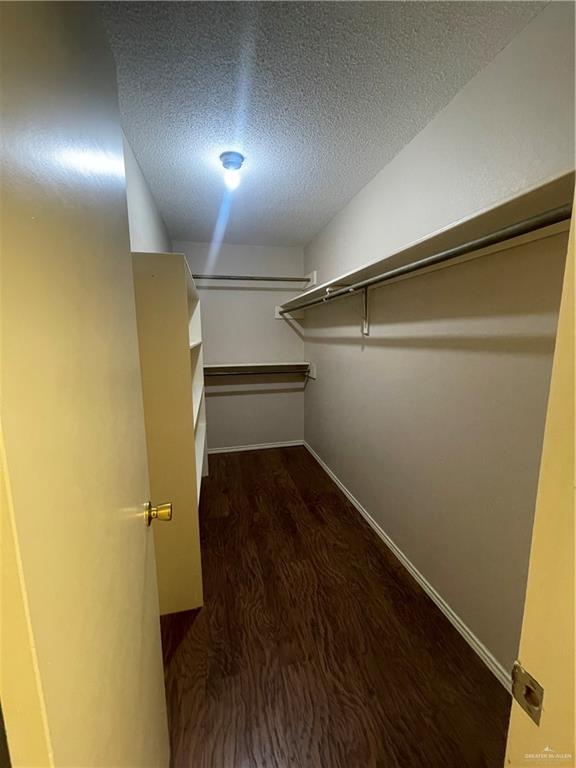 424 Toronto Avenue, Unit 31 McAllen, TX 78503 - Photo 13 of 14 Walk-in closet