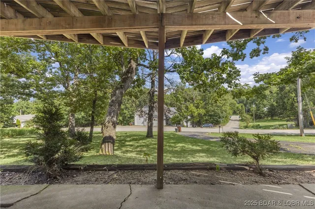 $230,000 | 23 Brookshire Lane, Camdenton, MO 65020