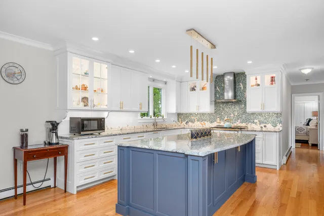 $1,395,500 | 35 Bayshore Drive, Mashpee, MA 02649
