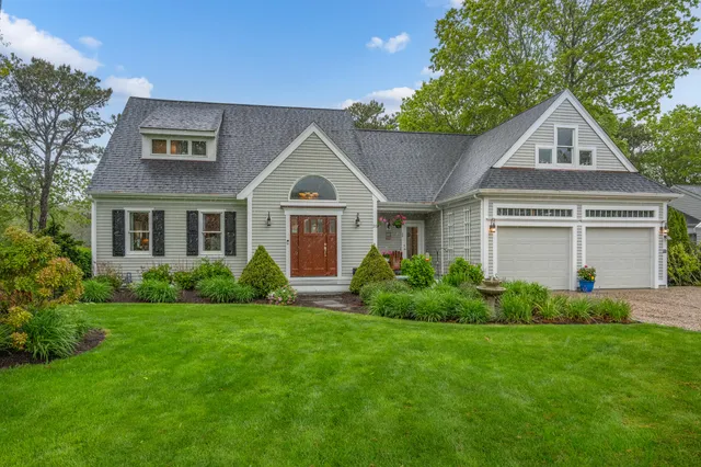 $1,395,500 | 35 Bayshore Drive, Mashpee, MA 02649