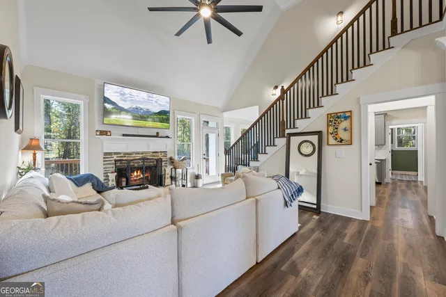 $715,000 | 11 Bradley Road, Talking Rock, GA 30175