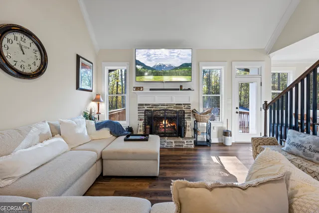 $715,000 | 11 Bradley Road, Talking Rock, GA 30175