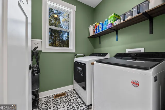 $715,000 | 11 Bradley Road, Talking Rock, GA 30175