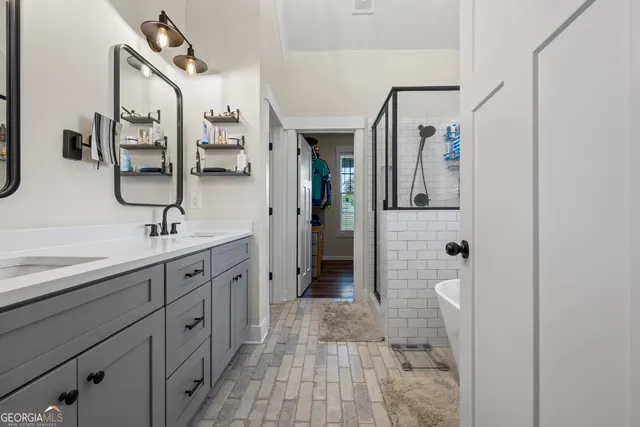 $715,000 | 11 Bradley Road, Talking Rock, GA 30175