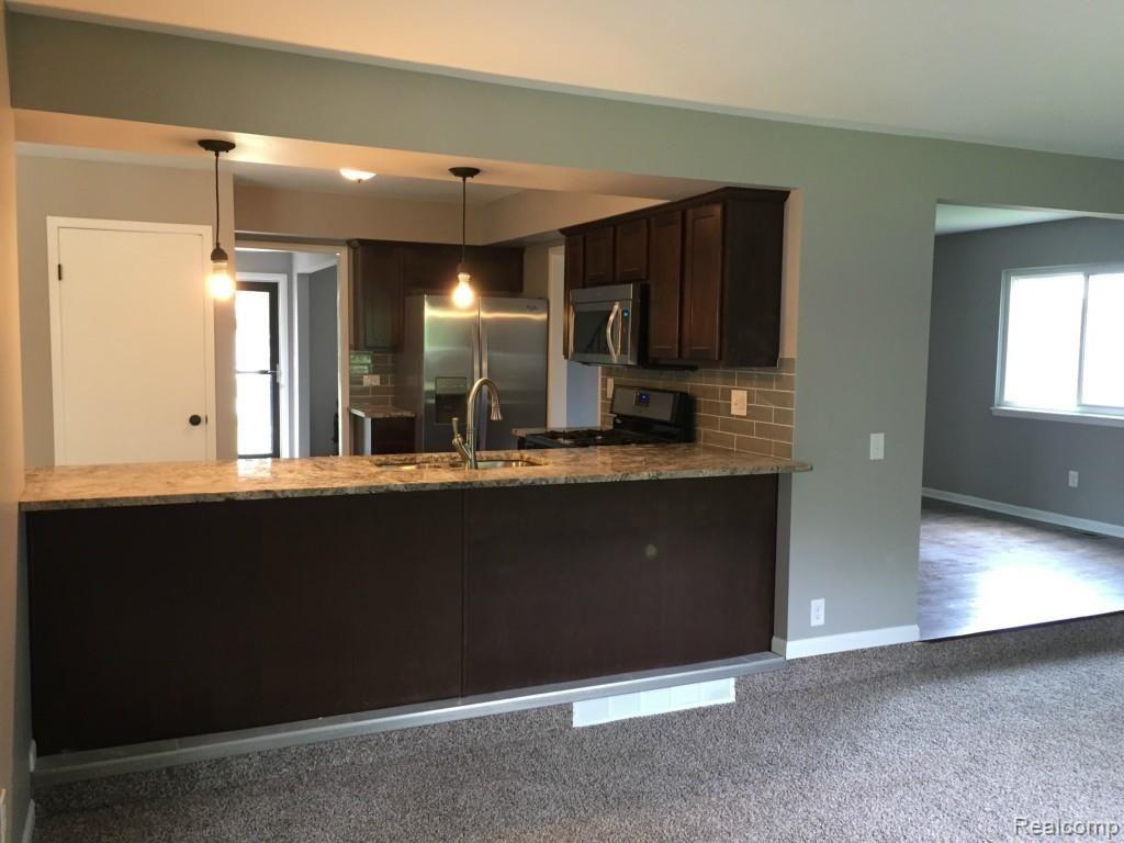 16668 Wayne Road Livonia, MI 48154 - Photo 6 of 31 2015-06-11 14.53
