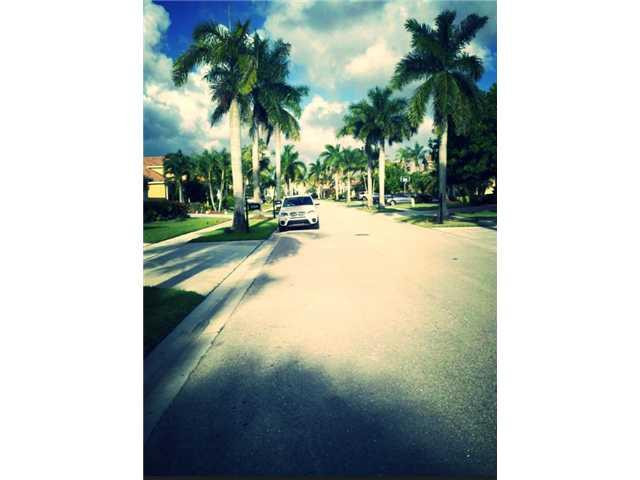 12335 Riverfalls Court Boca Raton, FL 33428 - Photo 1 of 7 Exterior Front