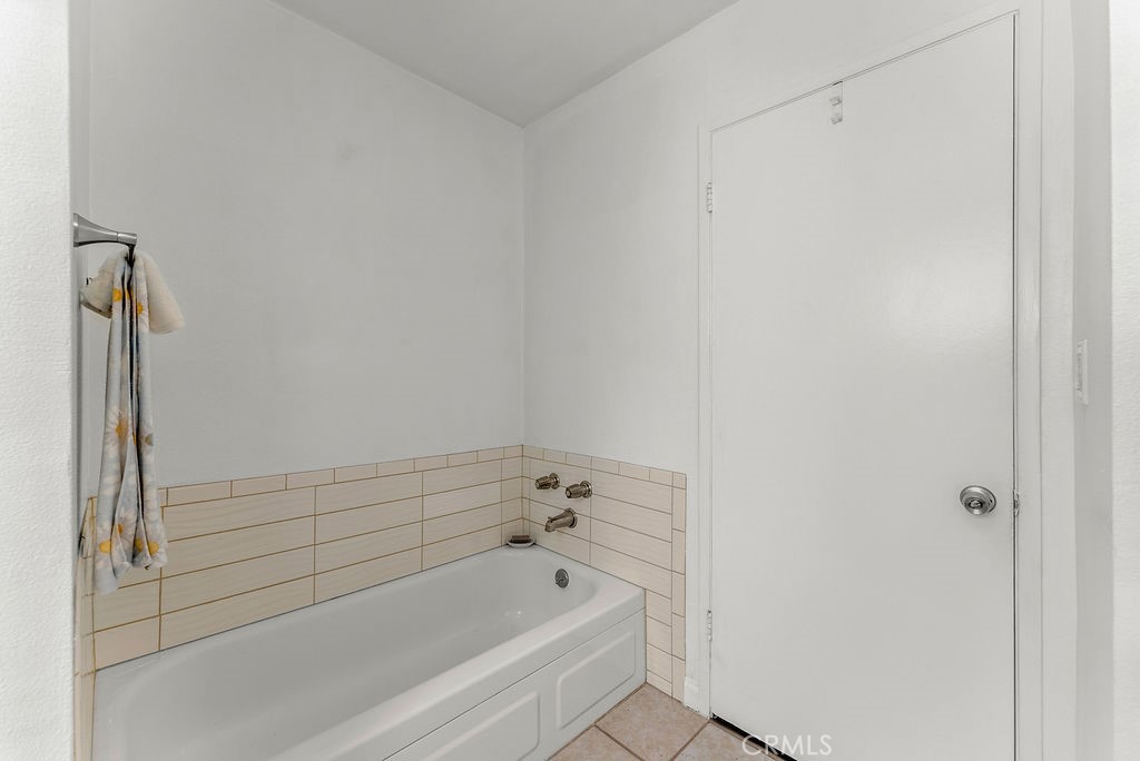 334 Gladys Avenue, Unit 103 Long Beach, CA 90814 - Photo 16 of 28