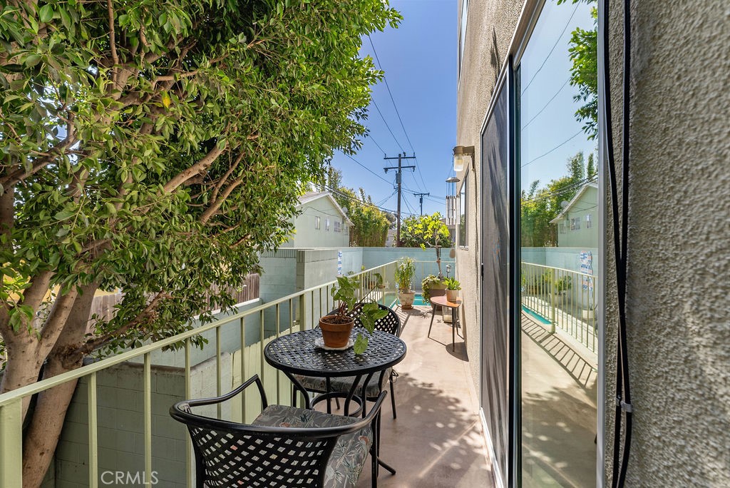 334 Gladys Avenue, Unit 103 Long Beach, CA 90814 - Photo 17 of 28