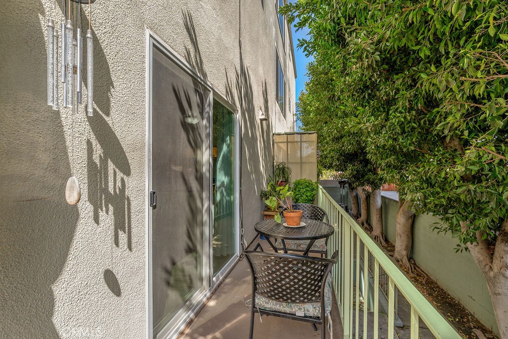 334 Gladys Avenue, Unit 103 Long Beach, CA 90814 - Photo 18 of 28