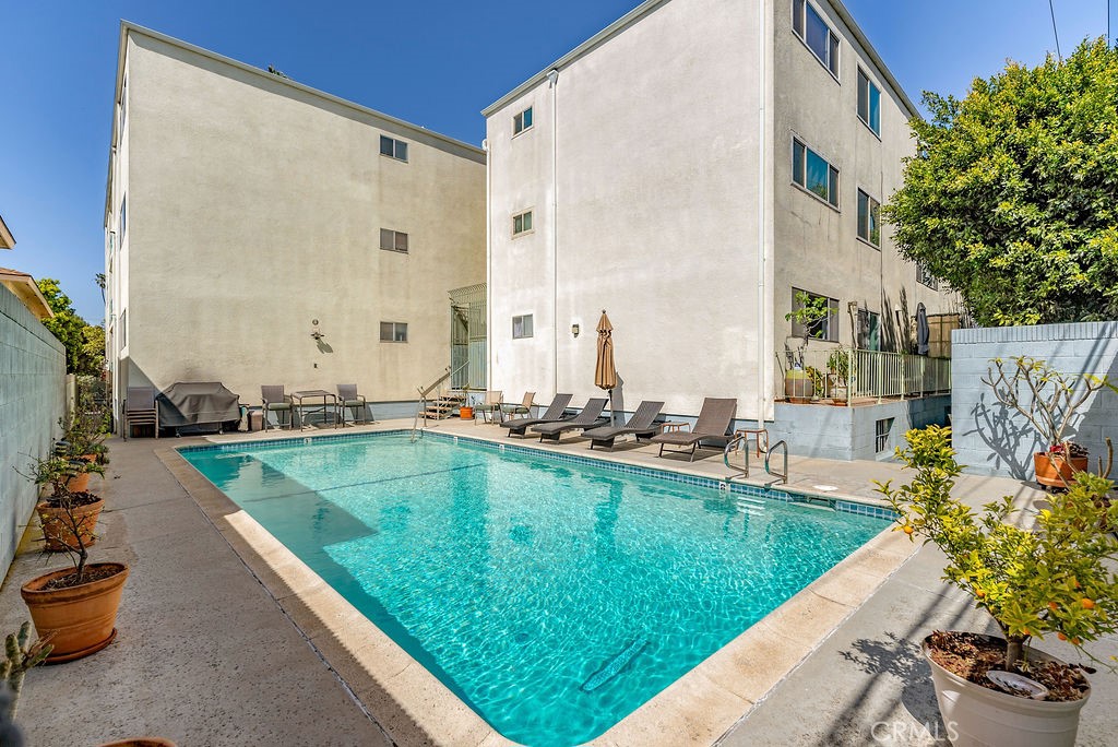 334 Gladys Avenue, Unit 103 Long Beach, CA 90814 - Photo 23 of 28