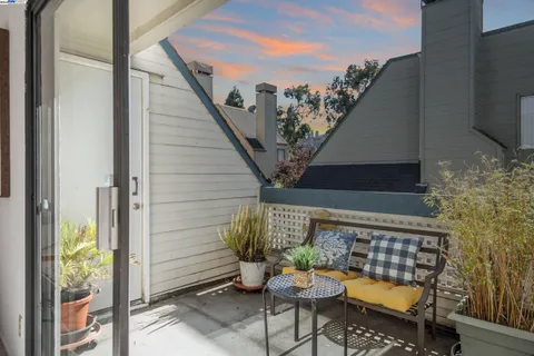 $399,000 | 3754 Stoneglen North, Richmond, CA 94806