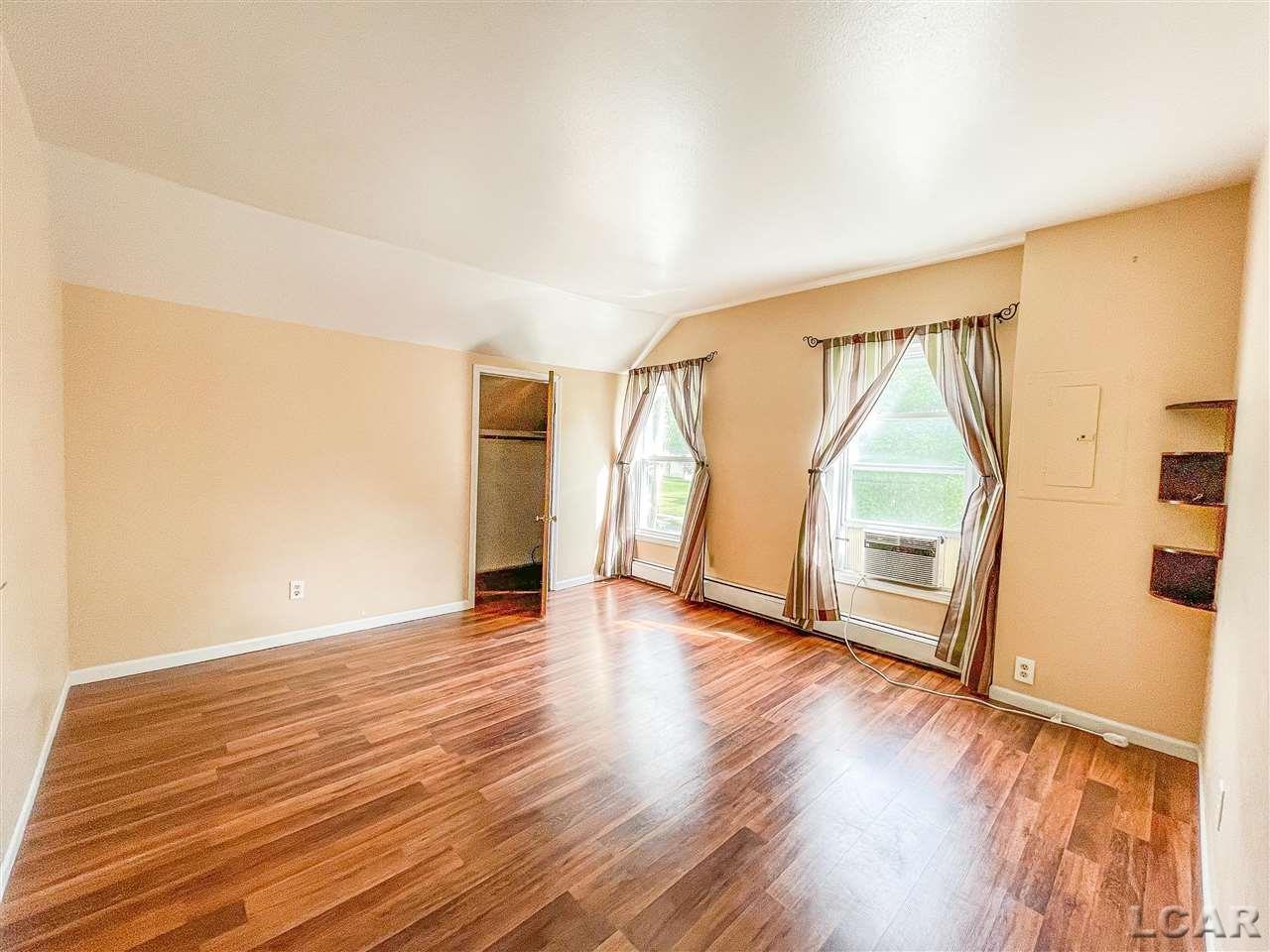 428 Merrick Street Adrian, MI 49221 - Photo 8 of 10