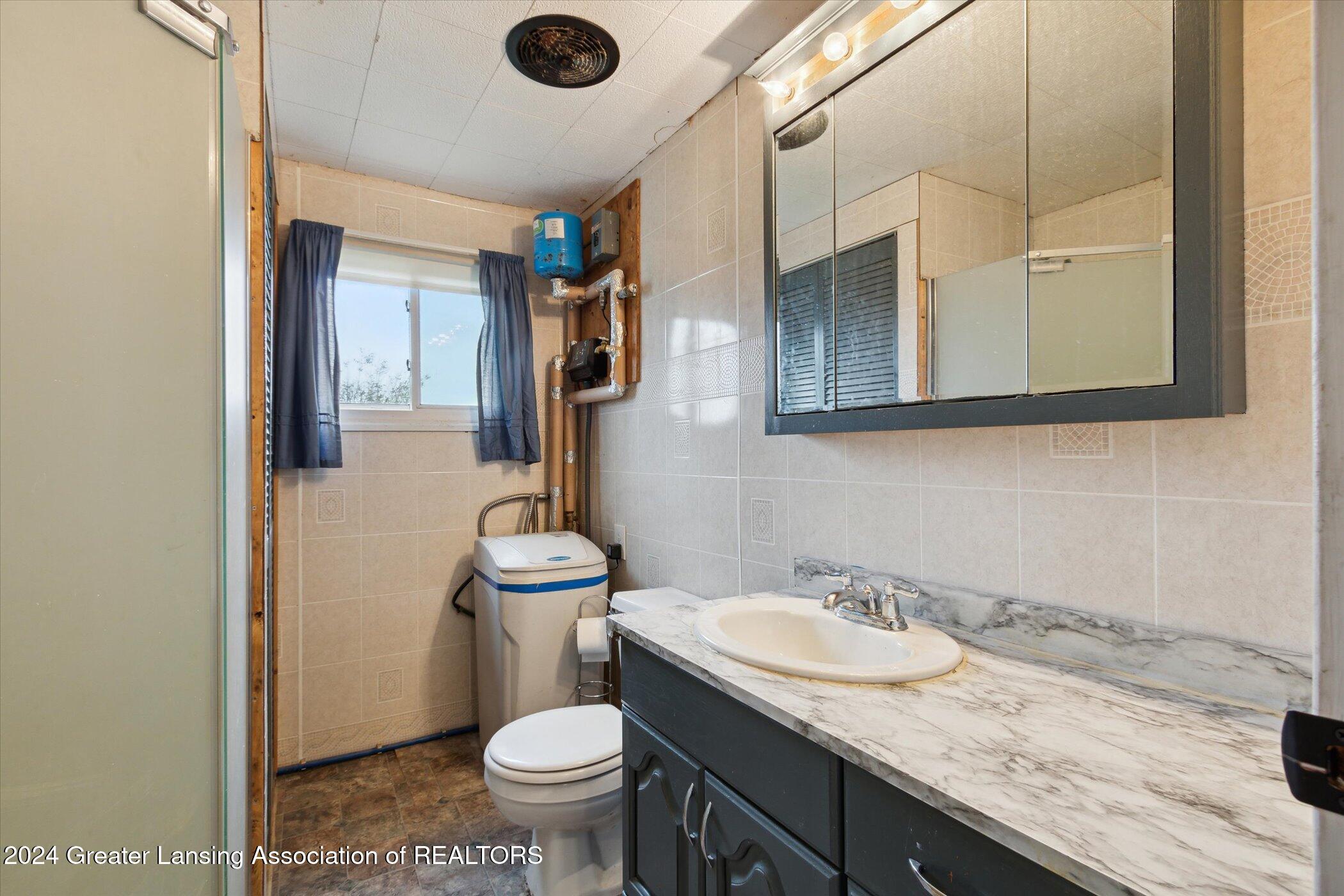7300 South Rich Road Middleton, MI 48856 - Photo 21 of 36 21-7300-Rich-Rd-Middleton-MI-48856-Windo