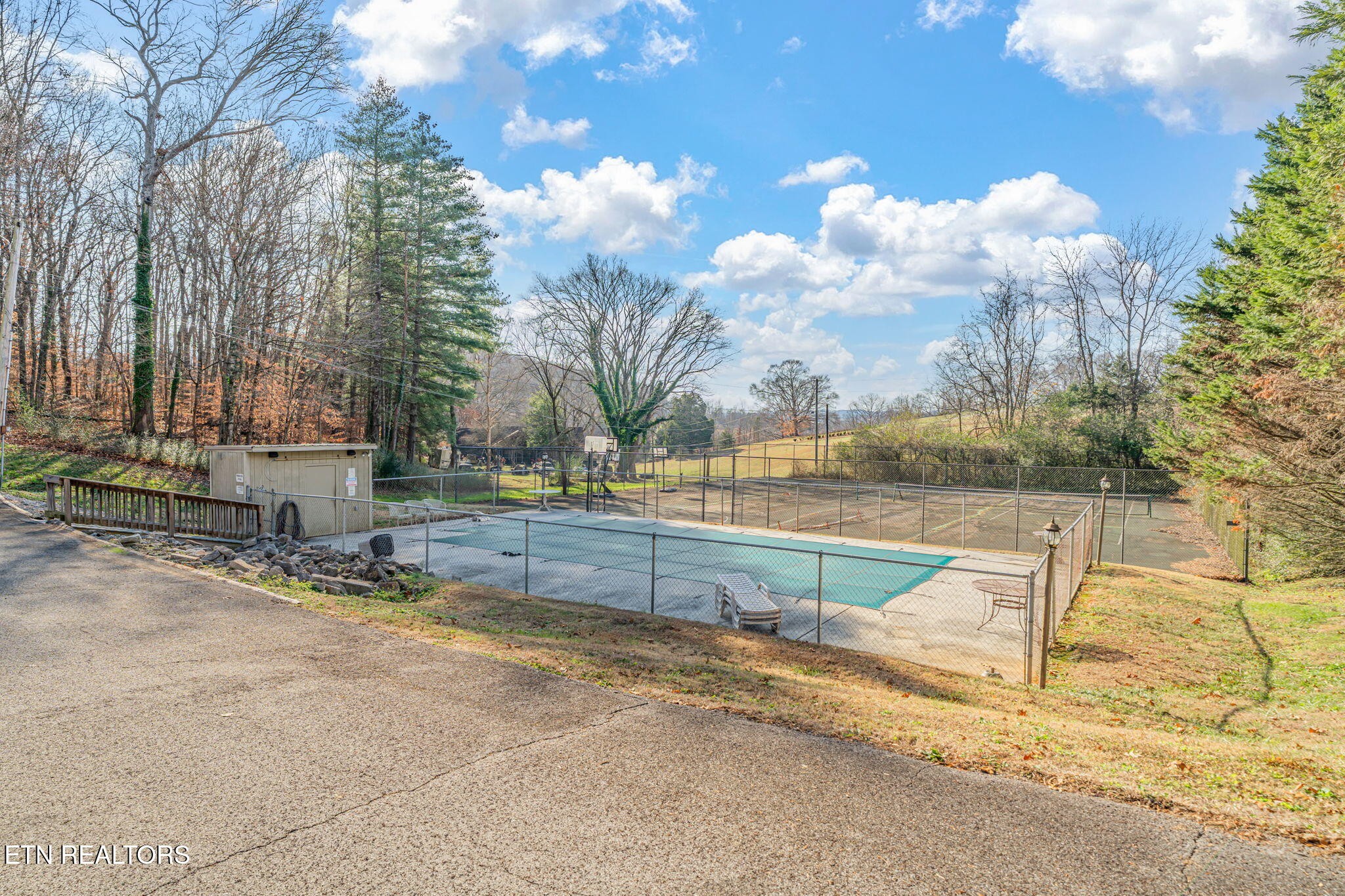 744 Butler Drive Loudon, TN 37774 - Photo 59 of 59 a view of swimming pool with a yard